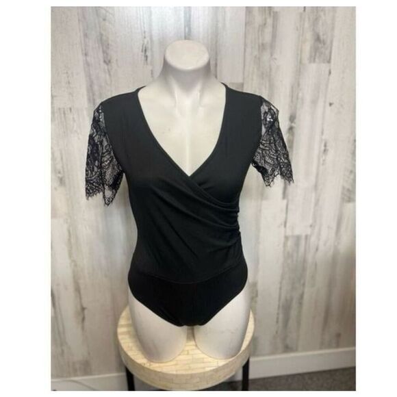 No Brand Tops - Black bodysuit with laced sleeves